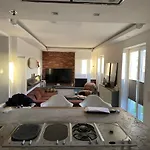 Apartment Private Loft With Rooftop & Jacuzzi In Center Düsseldorf