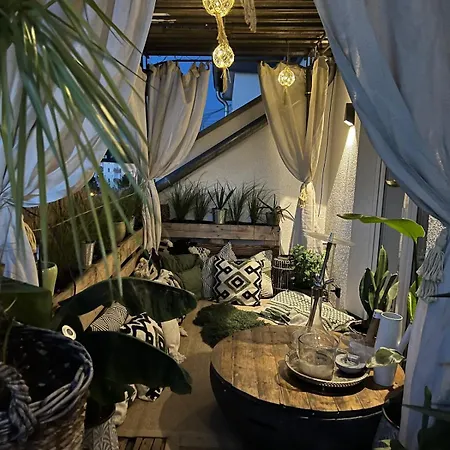 Private Loft With Rooftop & Jacuzzi In Center